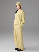 ラグランスリーブの暖かい裏起毛スウェットシャツとパンツ【カジュアル・フィット】（セットアップ対応）