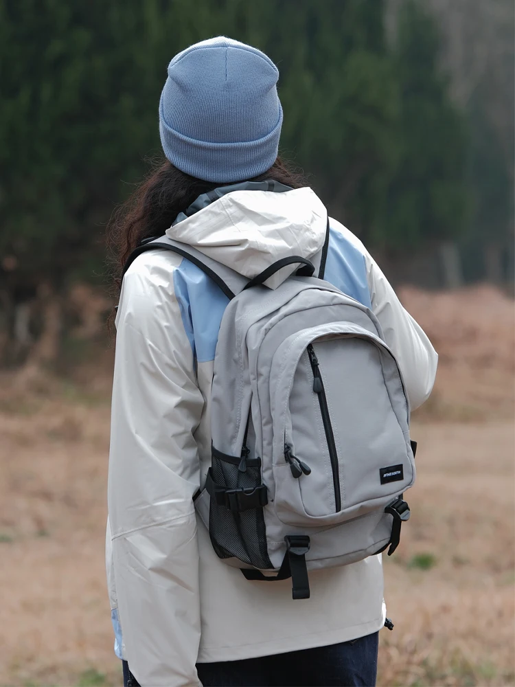 旅行用リュックサックを選ぶときに迷うのは、本当に「軽さ」だけなのか？