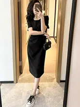 上品なデザインのブラックドレス【フィット感あり・夏用・シックな印象・ヘプバーンスタイル】