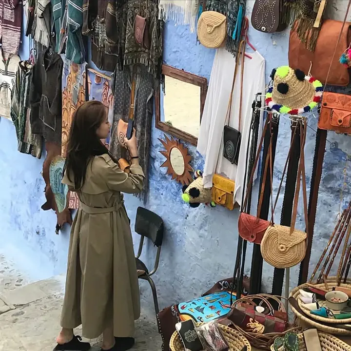 大人の魅力を引き立てる！秋用ダブルブレストコート【ベルト付き・シルエット感を強調】