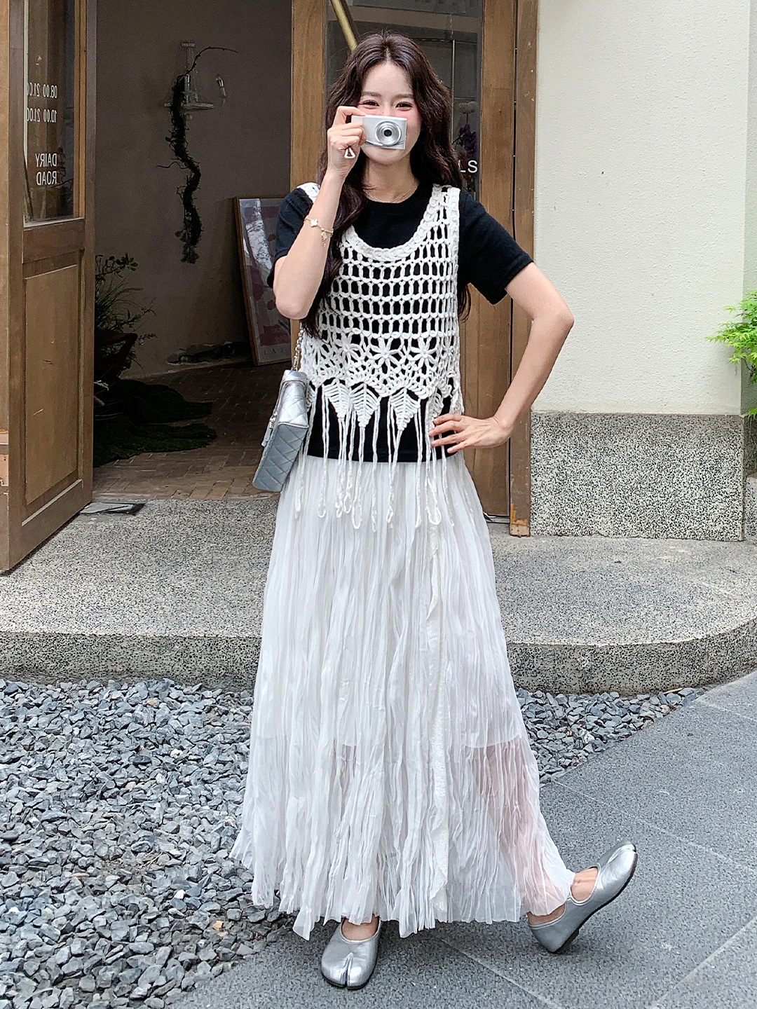 30代の合コンで失敗しない服装は？シンプルで文芸的なスタイルが今、注目されている