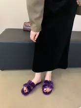 女性用フラットファーサンダル【横型デザイン・秋冬用・した履き心地】