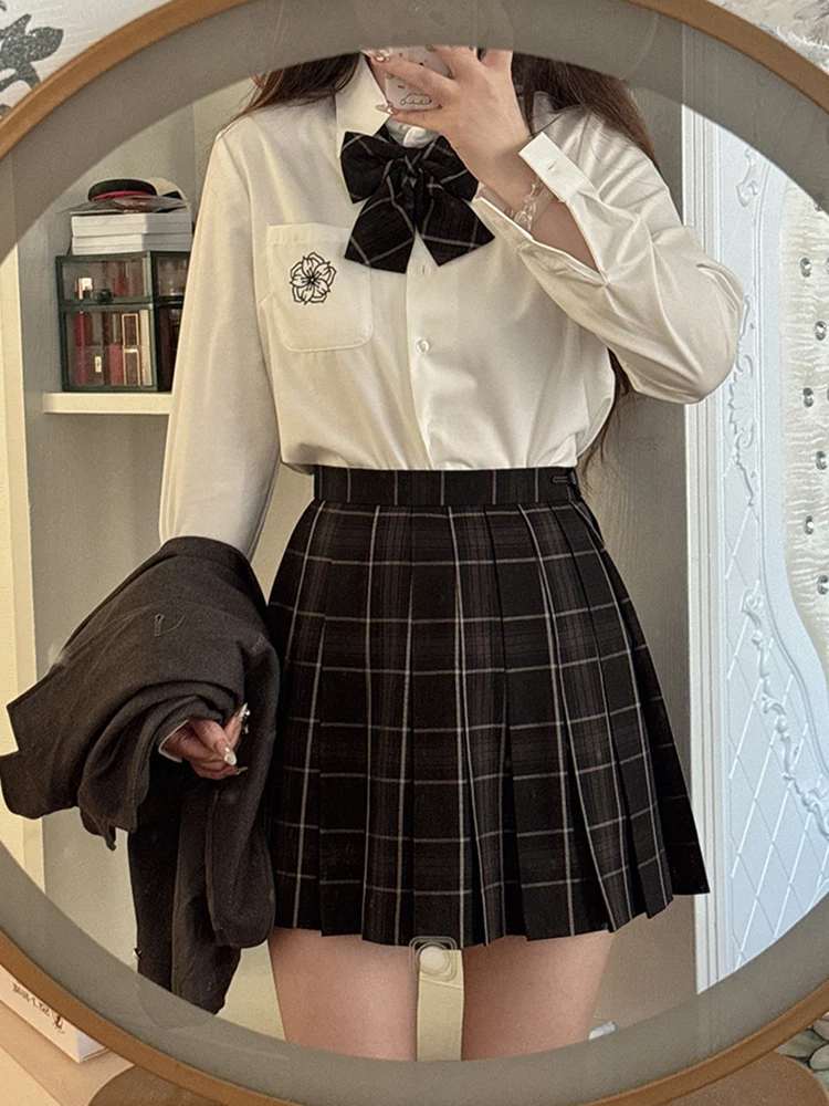 高校制服がかわいいって、どう選ぶ？東鷹時記の長袖JK制服が解決するリアルな悩み