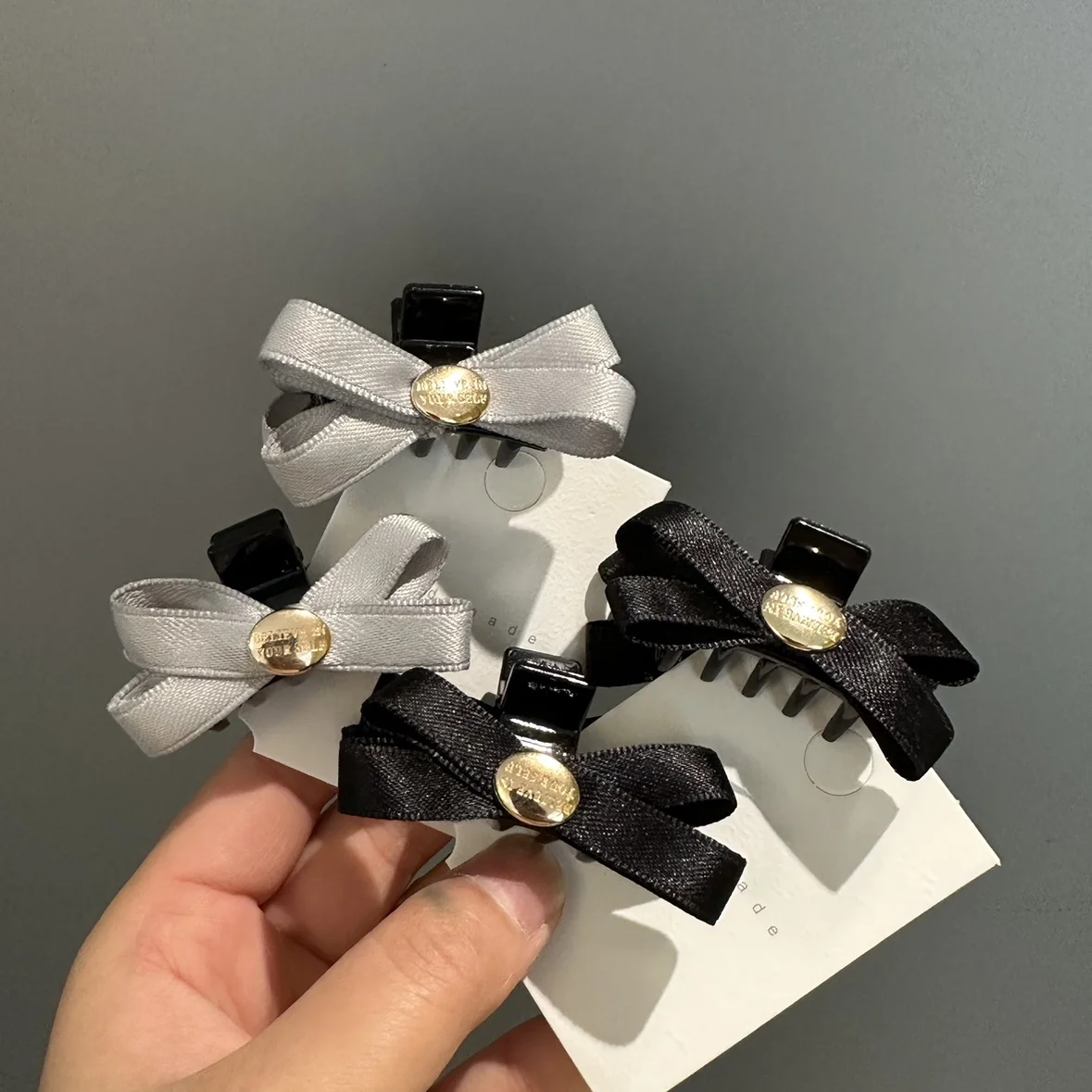かんざし くし 二本使いのためのフランス風リボンヘアクリップセット