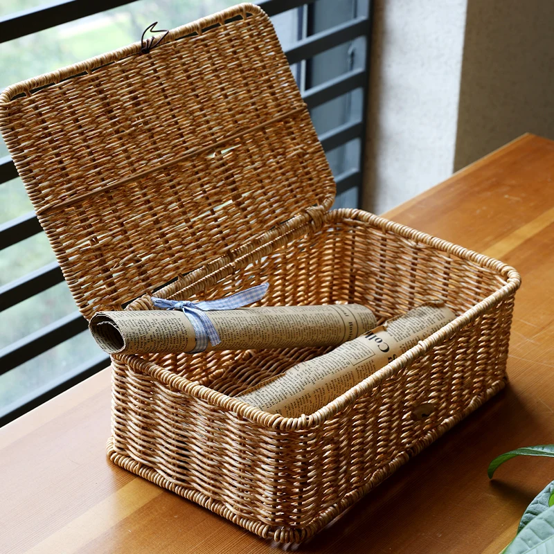おうち時間を豊かにするおすすめアイテム - 蓋付きラタン風収納ボックスの定義と実用性