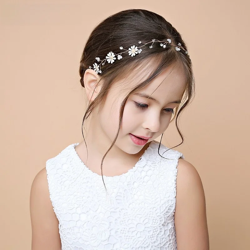 手作りの小雛菊ヘアバンド：4歳女の子向けの夏のドレスアクセサリーとしての実用性とデザイン性