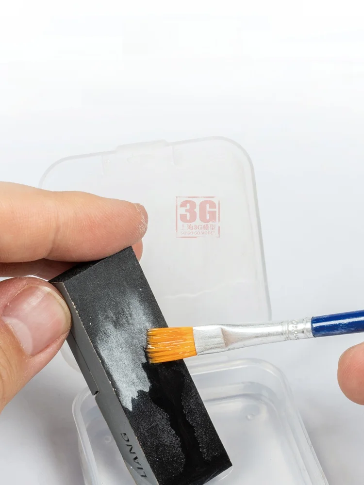 接着剤不要のサンディングボード：木材加工DIYで効率的な表面処理を実現