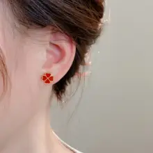 レッドクローバー・ピアス【デイリースタイル・925シルバー製・アレルギー対応】