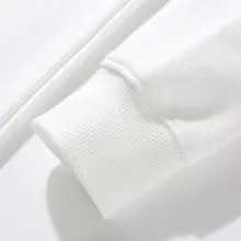 極上の柔らかさ！白色フリース長袖スウェットシャツ【男女兼用・厚手・シンプルデザイン】