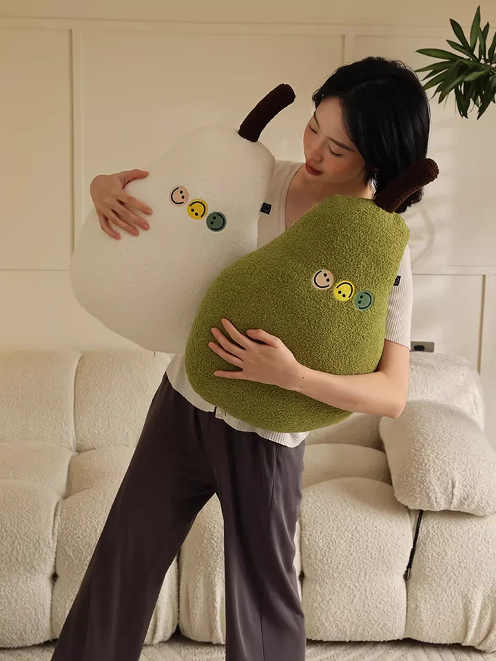 クッション 抱き枕 洋梨型 モコモコ ぬいぐるみ風 キュート カップル ソファー ベッド 背もたれ 昼寝 女性 プレゼント ギフト