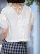 白色ラウンドネックトップス【コットン100%・短袖・花柄レースデザイン】