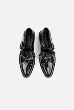 パンキースタイル マリージェーンシューズ【一文字ストラップ・金属装飾・太ヒール】
