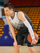 KELME 快適な着心地のバスケットボールウェア【夏用・速乾・メンズ・トレーニング用・ジャケット付き】（セットアップ対応）