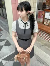 波点デザインのレイヤードフリルサテンブラウス【リボン付き・ウエスト絞り・パフスリーブ】