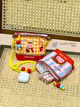 コンパクトな生理用品収納ポーチ【携帯用・高デザイン性】