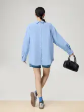 魅力的なリバーシブルシャツ【青・立体的なバタフライボウ・春用・女性用】