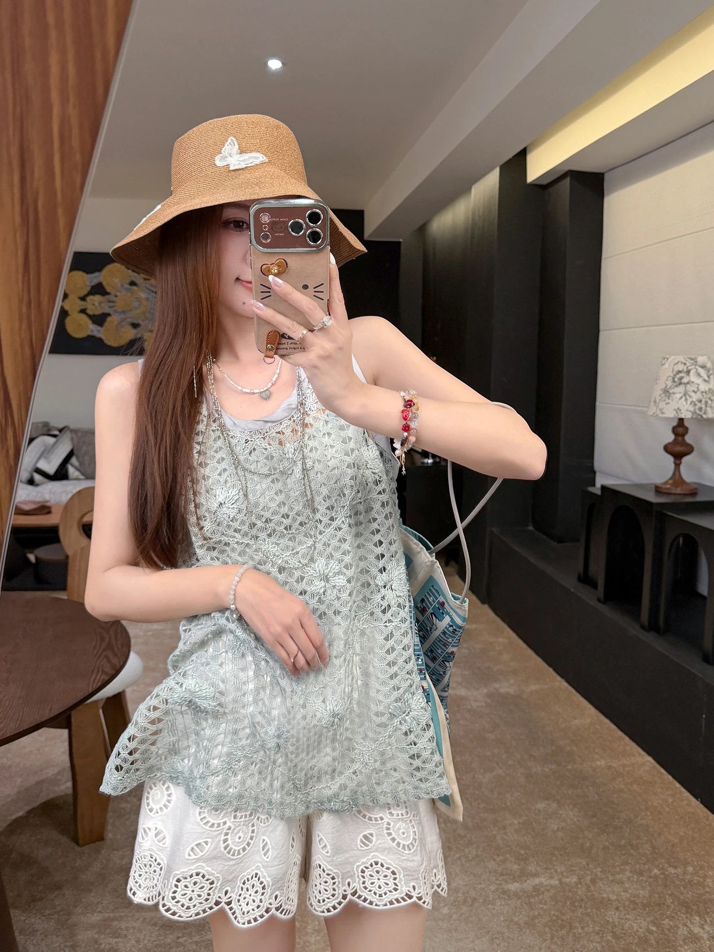 透かし編みカーディガン 夏にぴったりな選び方とおすすめ4選は？