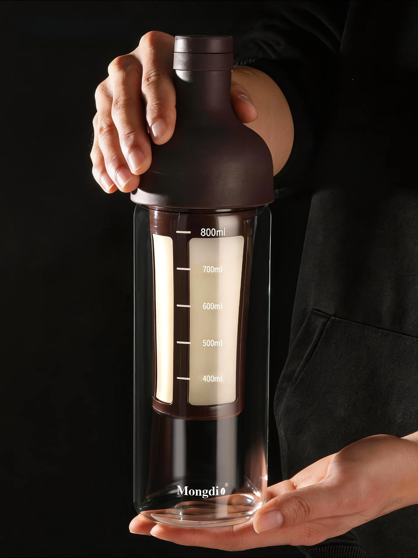 冷抽出コーヒーポット：1000mlボトルサイズの実用性と使い勝手