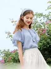 軽やかで透け感のあるシフォンブラウス【バルーン袖・フランス風デザイン・短袖】