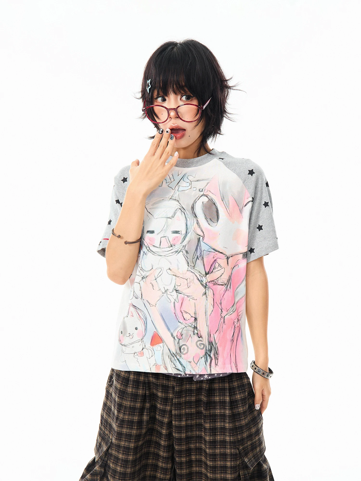 アメリカンレトロカートゥーンスタイル 星柄ラグラン袖Tシャツ【夏用・ゆったり・短め】