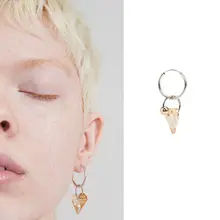 ハート型クリスタルペンダントのシンプルなイヤリング【金銀コンビ・女性用・円形デザイン】