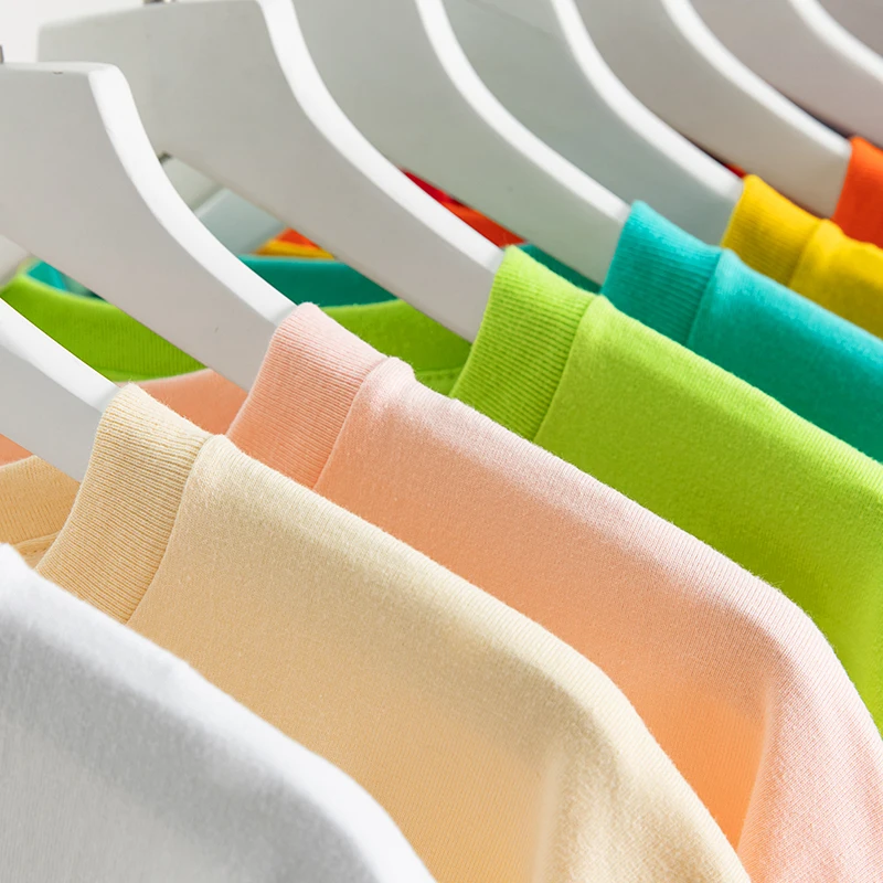 ユニバーサルオーバルTシャツは本当に通年で着られるのか？実際の使い心地と選び方を徹底解説