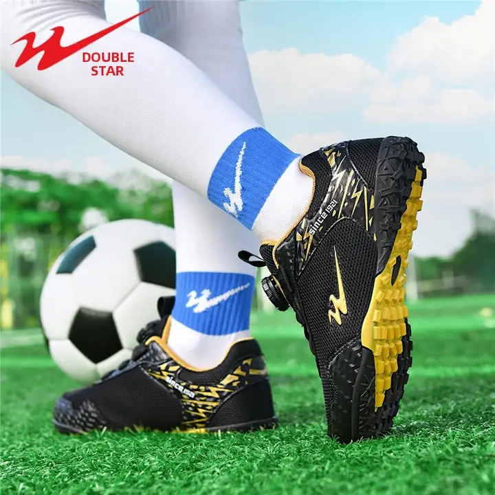 通気性のあるサッカーシューズ【キッズ・男の子用・回転バックル・TFスタッド・トレーニング用】