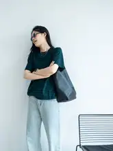 ストライプ柄 レディース 半袖Tシャツ【ラウンドネック・クラスティックデザイン・ゆったりフィット】