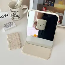 かわいいレースの小さなウサギと花柄の携帯用化粧鏡【カートゥーンデザイン・スタンド式】