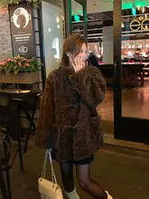 冬のレトロホーンボタンココアカラーの羊毛コート【ゆったりデザイン・エコファー・暖かい】