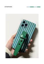 スマホケース 耐衝撃 本革 リストストラップ ストライプ スタッズ グリーン iPhone 13 Pro Max 対応