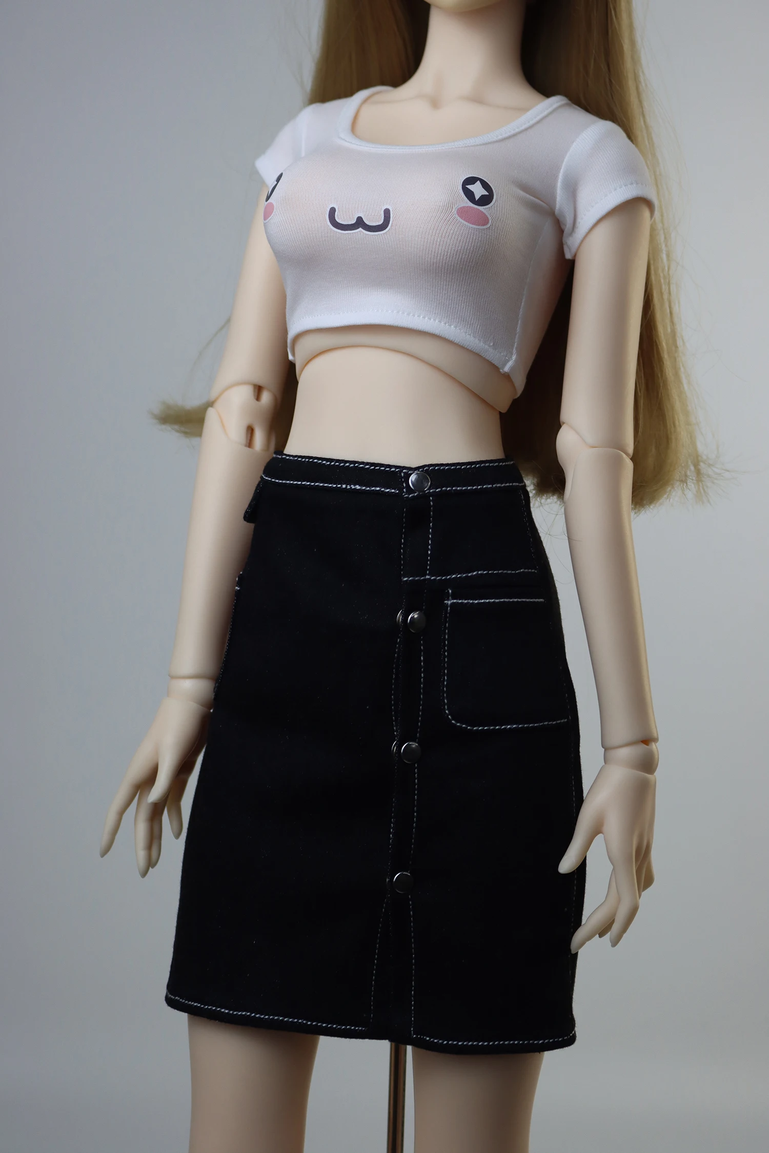 BJDドール用 超短丈タイトTシャツ：短袖カジュアルデザインのセットアップ対応モデル