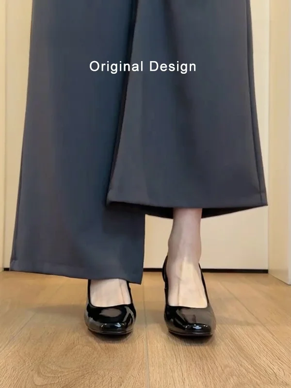 高ヒールパンプスが足にやさしい理由は？ベージュの太ヒールパンプスが通勤に最適な理由を解説