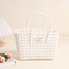 シンプルなスクエア型 穴あけデザインのプラスチック編みバッグ【夏用・ビーチ・多用途】