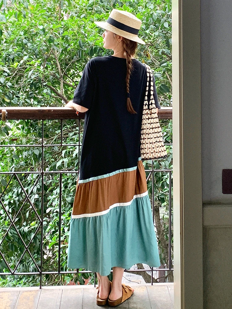 ライブ服装夏：した雰囲気のTシャツワンピースでリゾートスタイルを実現