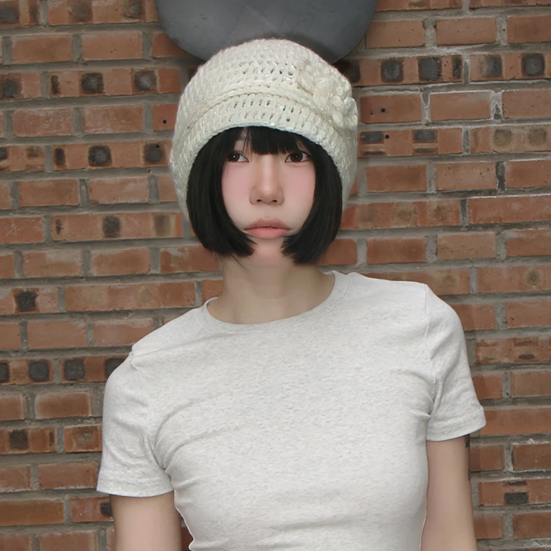 かぎ編み帽子を簡単につくるには？白い透かし編みニット帽がおすすめの理由とは