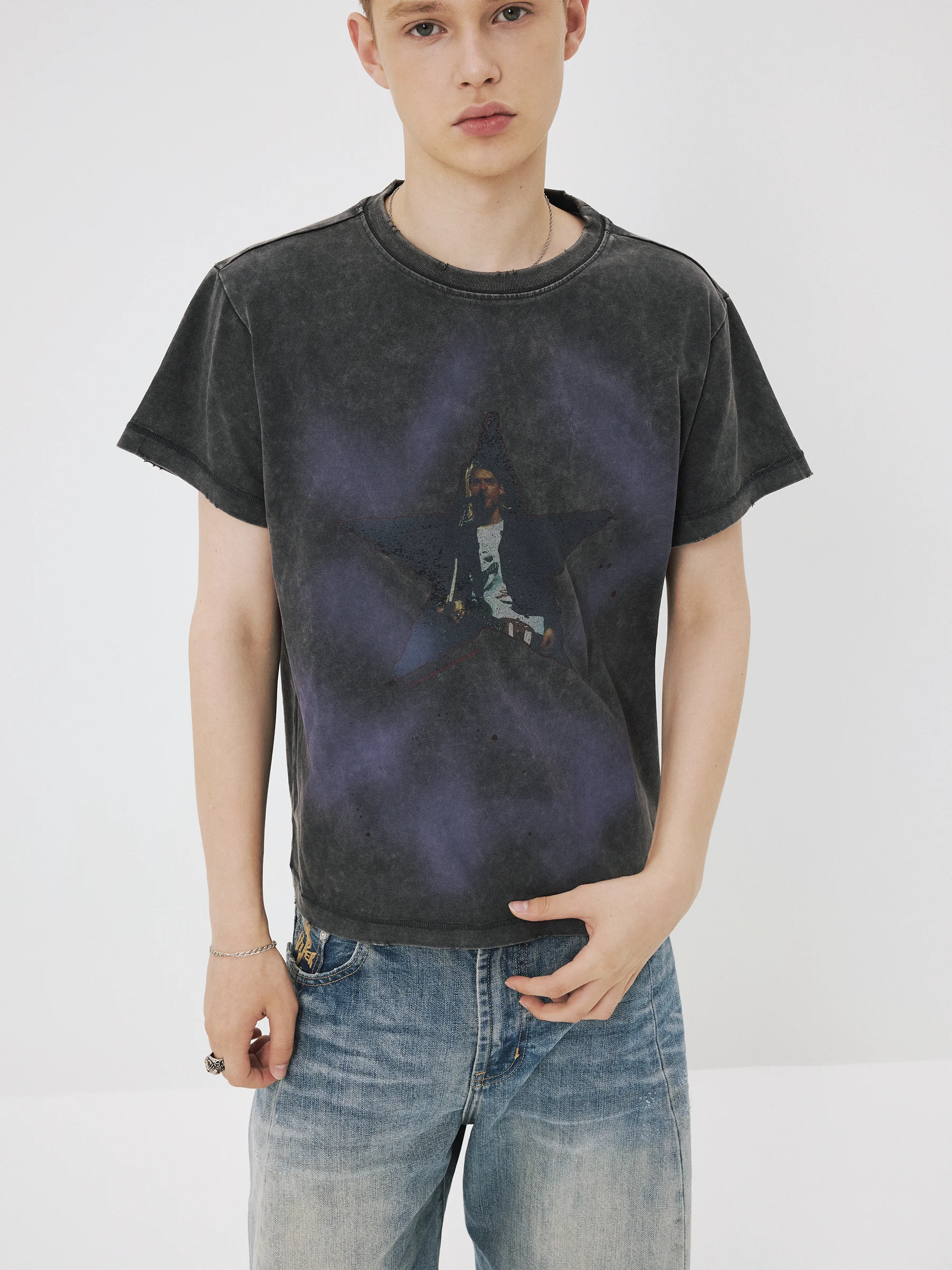 ウォッシュ加工コットンTシャツ：色落ち防止の実用性と実際の使用データ