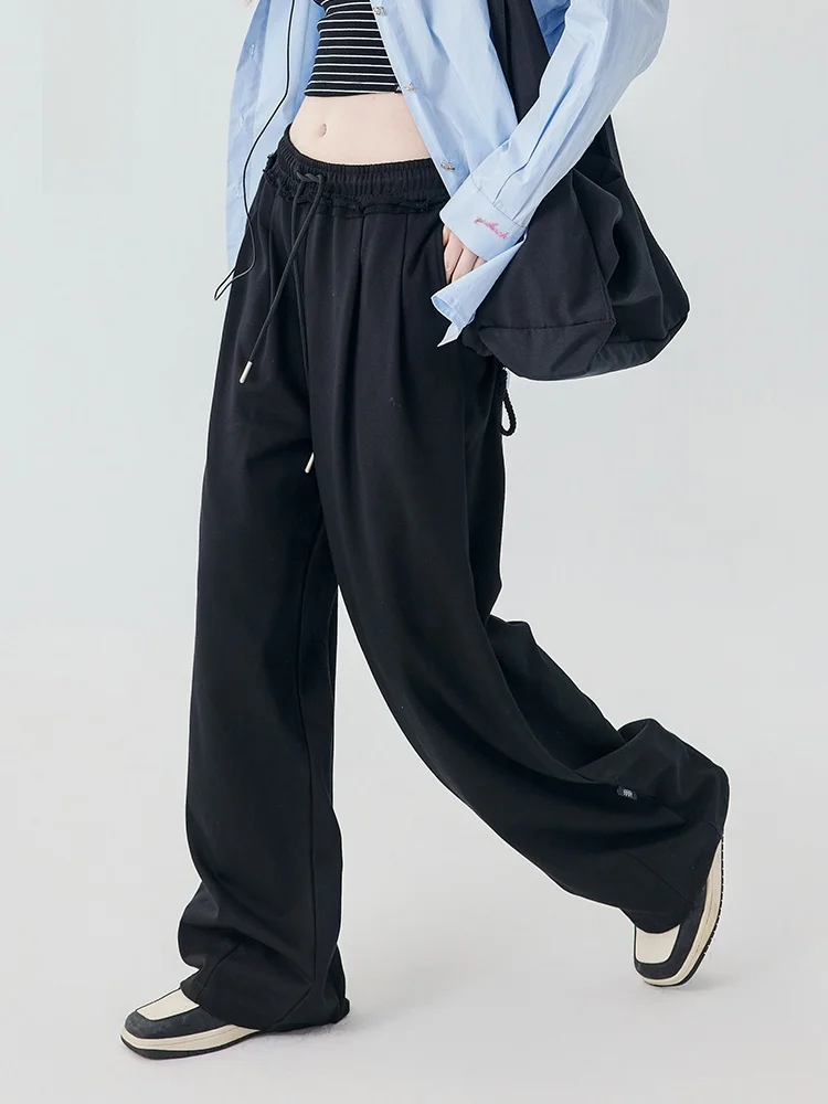 通気性の良いパンツ女性：フィット ストレート パンツ【レディース・カジュアル・通気性・快適】の実用性と選び方