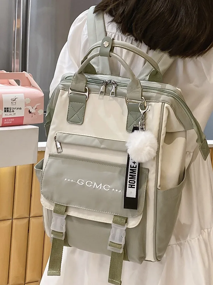 修学旅行用リュックはどれがおすすめ？高校生の持ち物を減らすための「機能とファッション」のバランスを取る方法