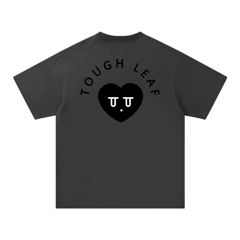 日焼けに強いTシャツはどう選ぶ？涼感素材とハートプリントが夏の日常を救う