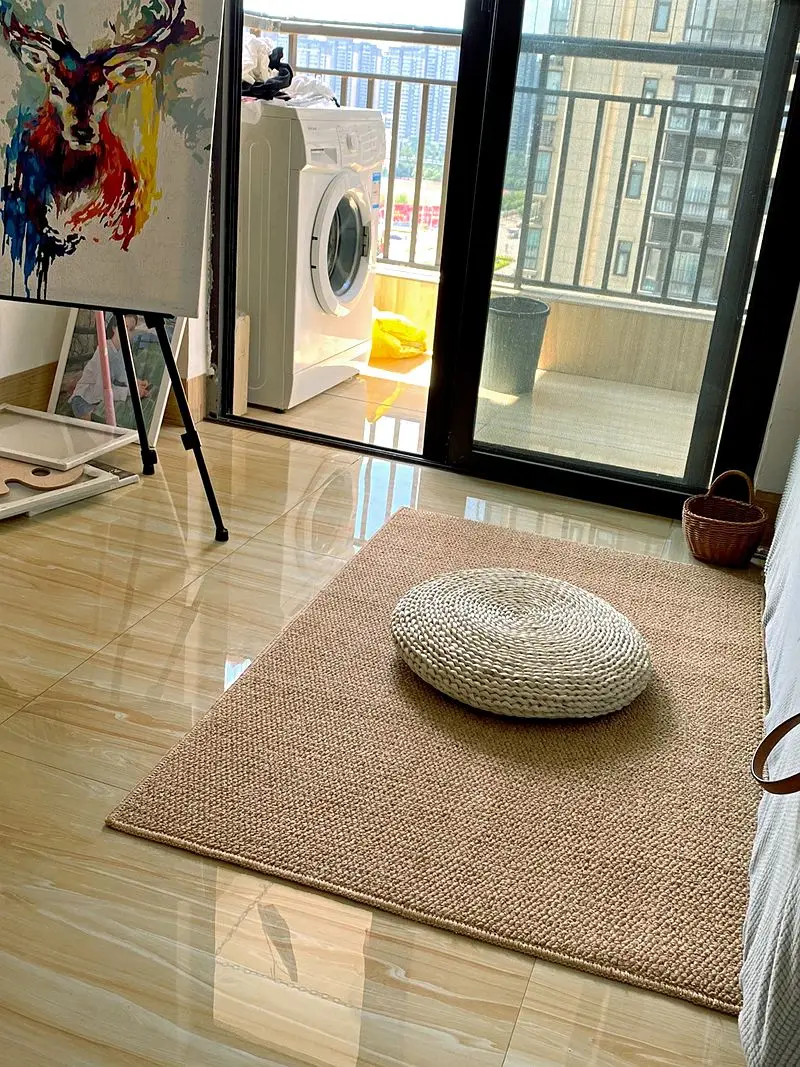 梅雨に備えて買うべき！和風ラグの選び方と防湿の秘密