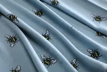 春用 大きいサイズ ニットコットン 長袖Tシャツ【グレーとブルー・蜂柄・クルーネック】