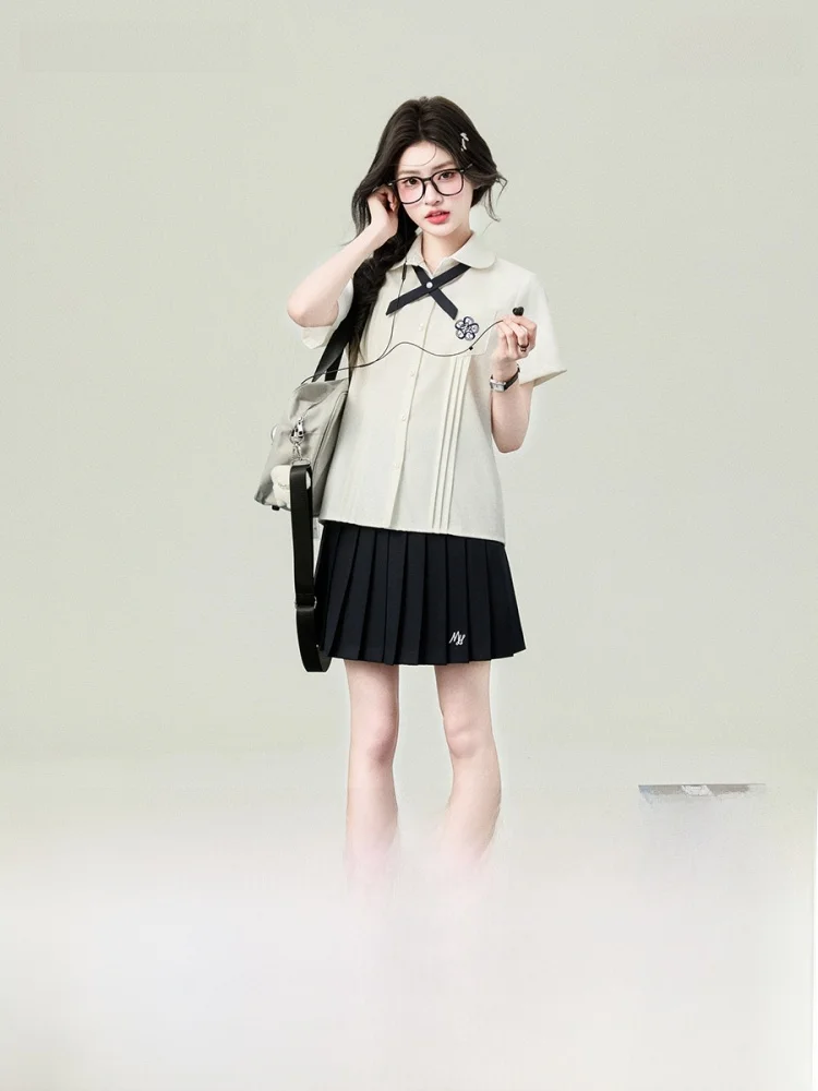 オリジナルJK制服 女子用高校生シャツ【学院風・短袖】（セットアップ対応）の魅力とは？