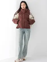 スタイリッシュなデザインの短丈フード付きダウンジャケット【秋冬用・カラーコンビネーション】