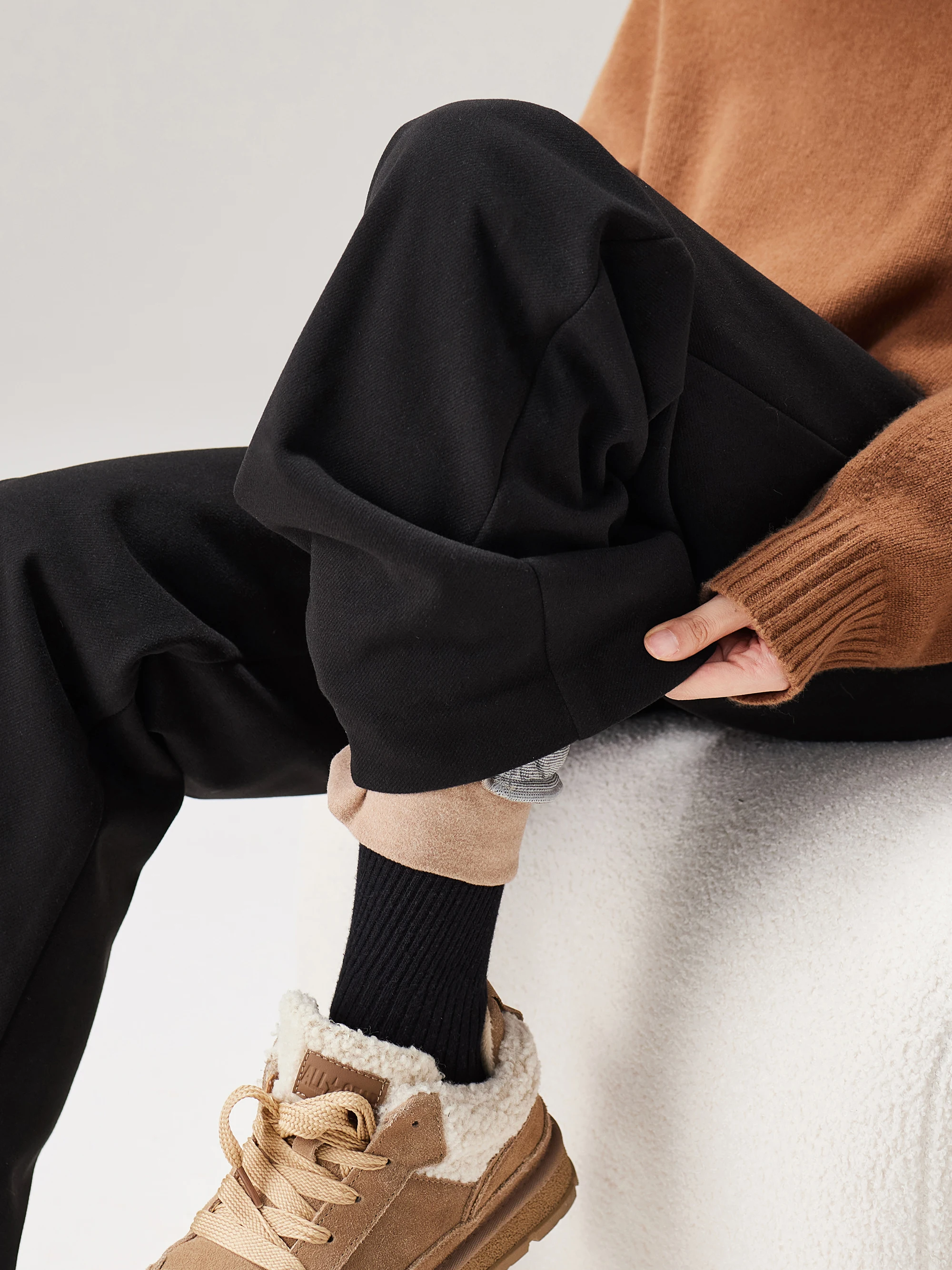 カーゴパンツ 骨格ストレートはどう選ぶ？実際の使い方と、なぜこの1着が「通勤から夜のカフェまで」にぴったりなのか