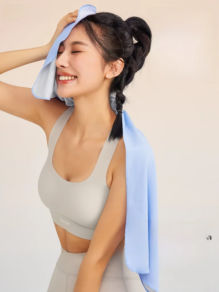 上半身汗かきに最適なyottoy冷却タオル：氷冷感と通気性を実証