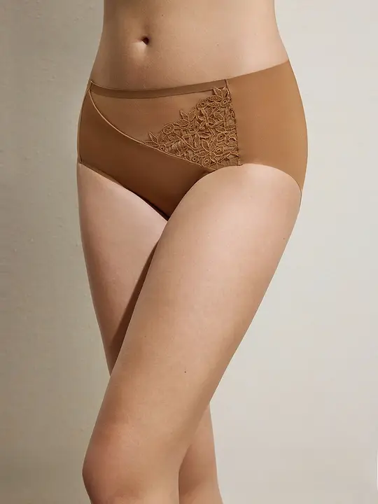 極上の柔らかさのコットン中腰平角パンツ【足がすっきり見えるデザイン】