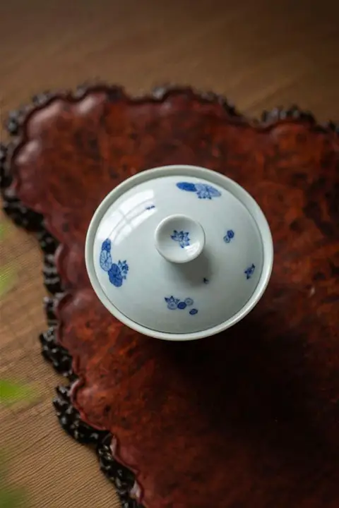 高級景徳鎮製 陶器ティーカップ【蓮の葉デザイン・茶器用・1個】