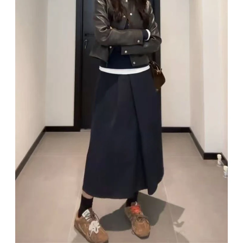 50代の女性が「ジャンパー スカート」で失敗しない着こなしは？