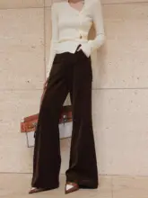 レトロクラシックな深い茶色のコーデュロイ微フレアカジュアルパンツ【春秋用・ストレートシルエット】